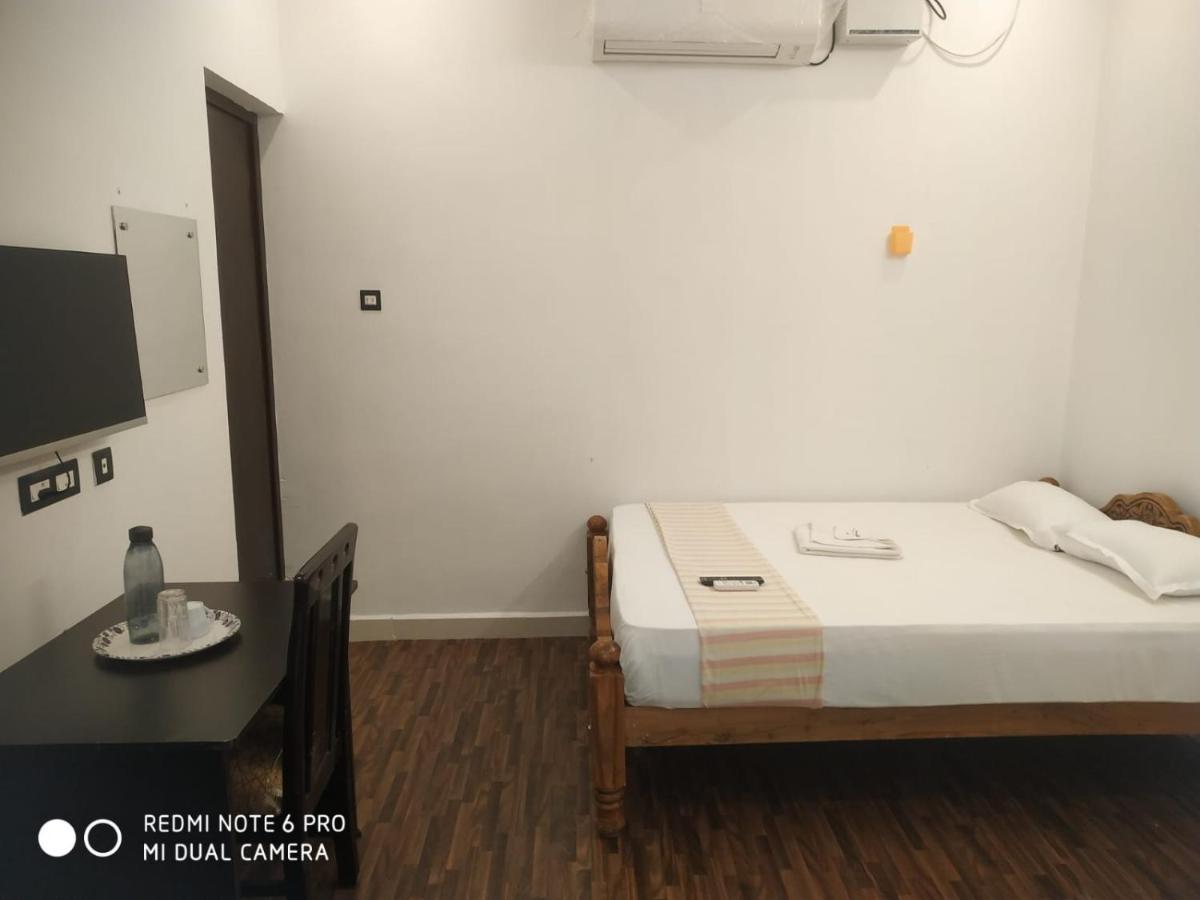 Bluemoon Homestay ポンディシェリ エクステリア 写真
